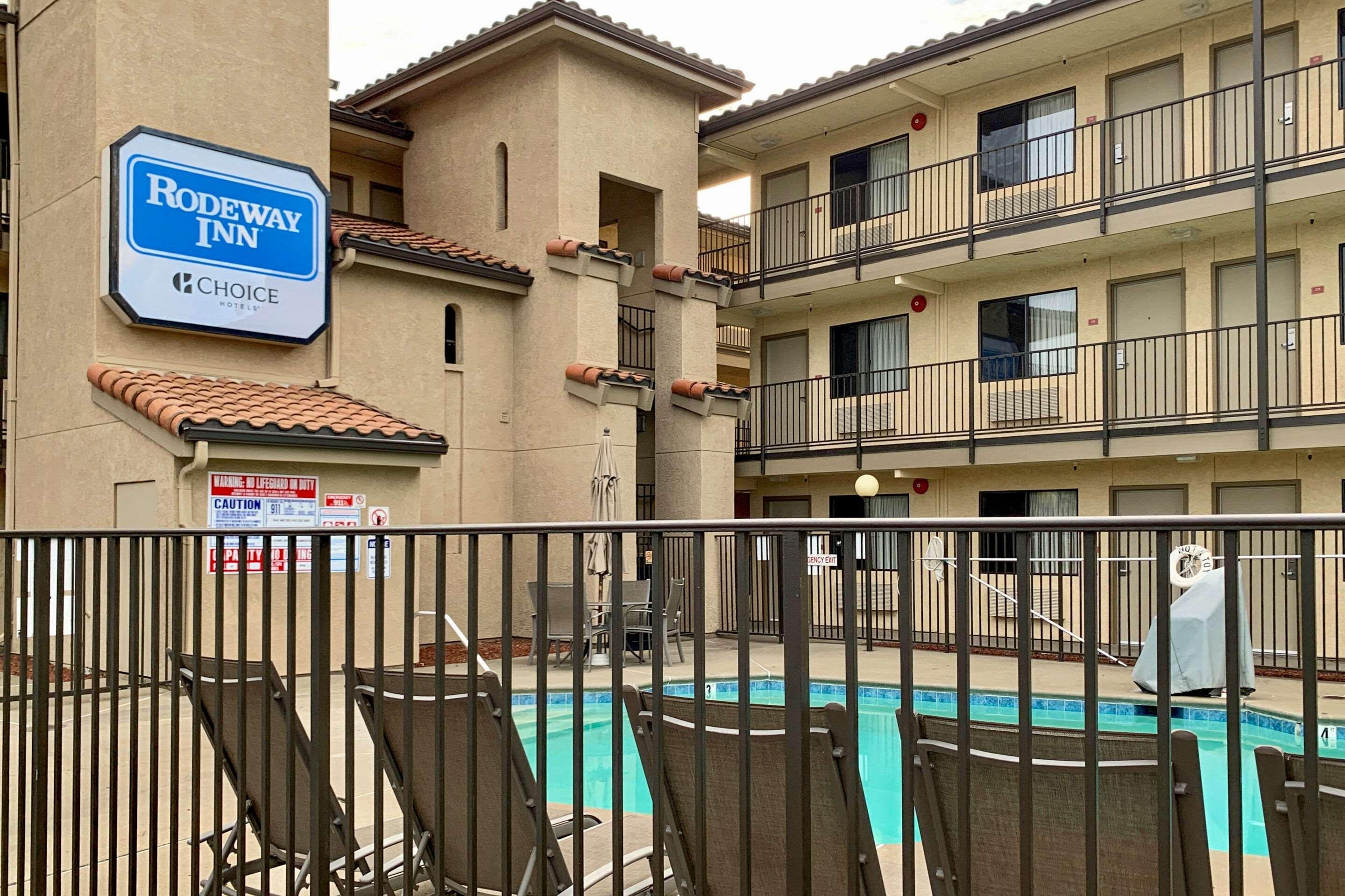 Rodeway Inn Sacramento-University Area Exterior photo