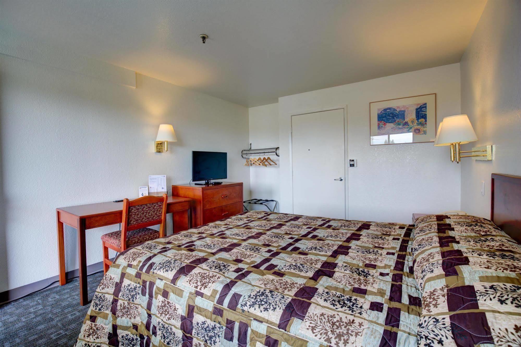 Rodeway Inn Sacramento-University Area Exterior photo